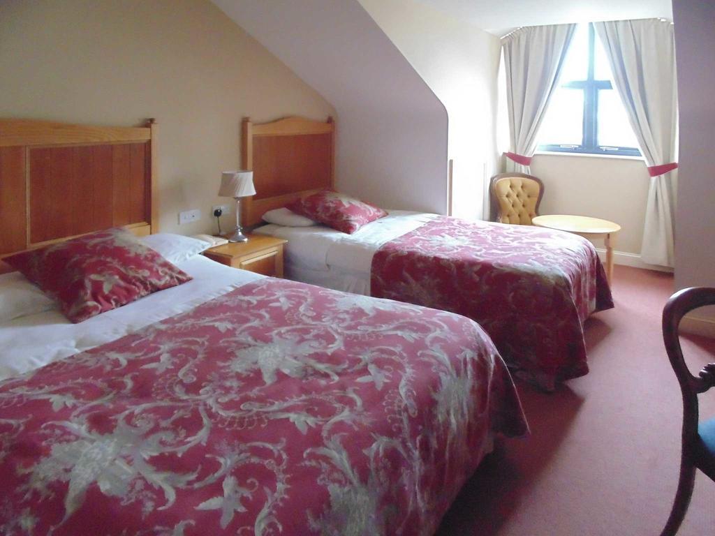 Hotel Ostan Oilean Acla Achill Sound